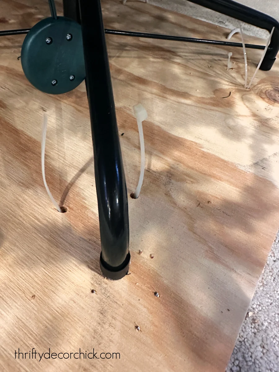 attaching tree stand to wood with zip ties